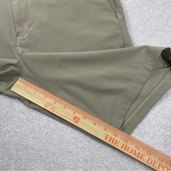 Lululemon Commission Tan Shorts - Picture 11 of 12